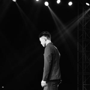 拉稀蹲厕三级片
